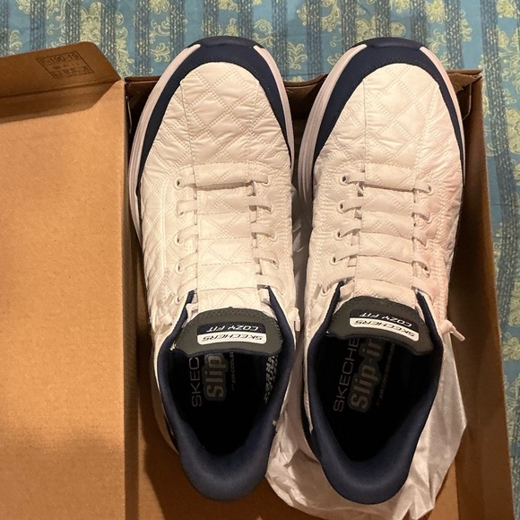 Skechers Men's Navy and White Slip-On Sneakers - Picture 1 of 6